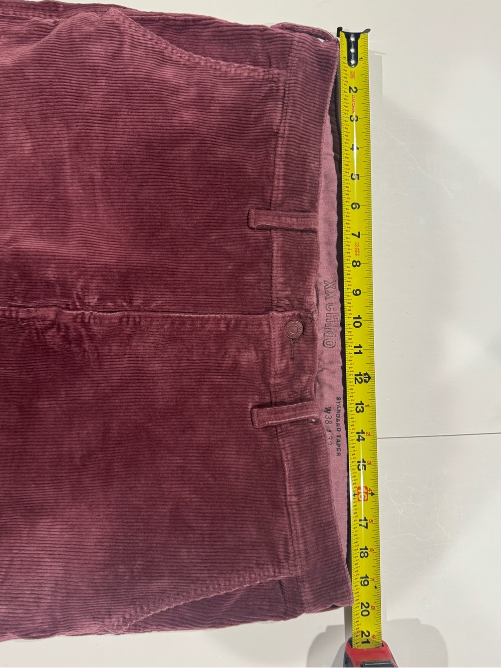 Levi's Men's Corduroy Pants in Burgundy